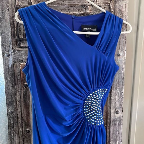 Frank Lyman Dresses & Skirts - Gorgeous Holiday Dress by Frank Lyman was $289 size 4 worn once